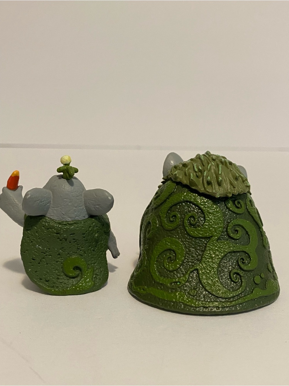 Disney Frozen Trolls Playset Cake Topper - Picture 2 of 3